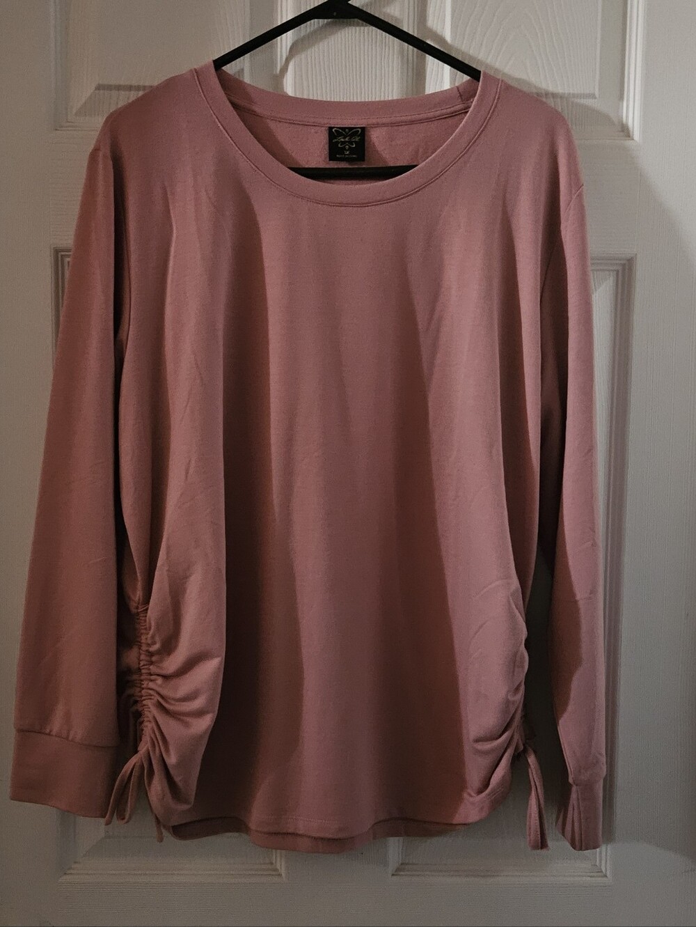 NWOT Laila Ali Long Sleeve Top